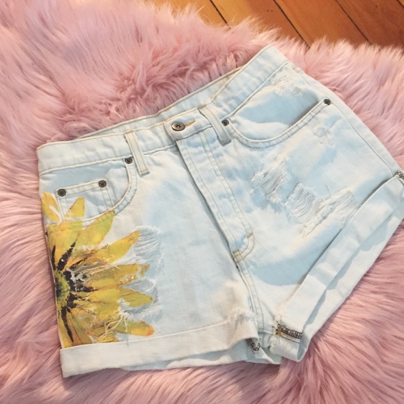 Carmar Sunflower Shorts - Picture 4 of 6